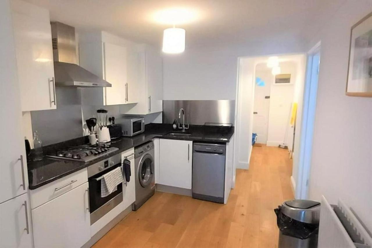 2 Bedroom Victorian Garden Flat London Exterior photo